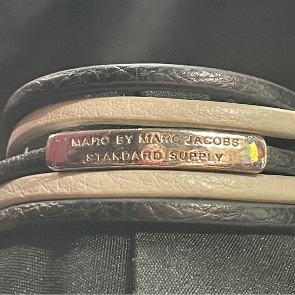 Marc by Marc Jacobs Black and Cream Leather Bracelet - Picture 7 of 9